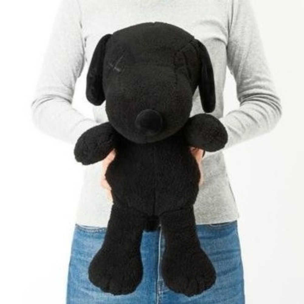 Uniqlo KAWS Peanuts Snoopy Plush Large Black X Eyes Collectible Toy 20 inch